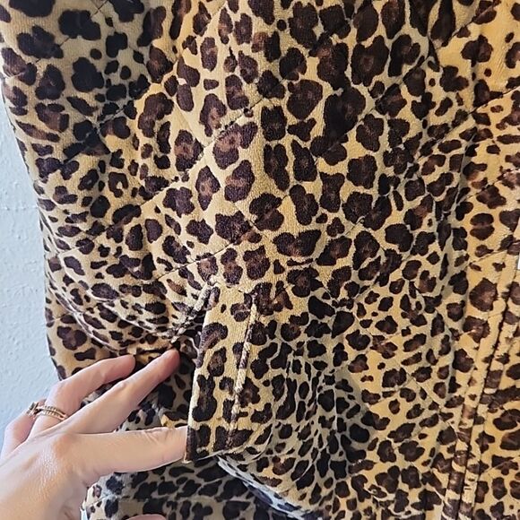 Charter Club Leopard Print Fleece Vest Brown And Beige Zip-Up Petite Size M - Picture 4 of 6